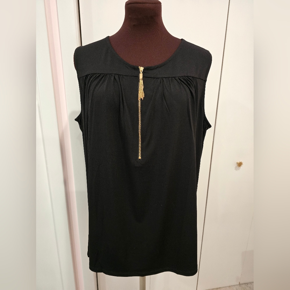 ✨️Grace Women's Size 1X Black Sleeveless Blouse with Gold Zipper and Tassle